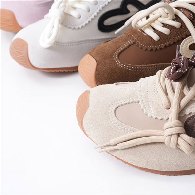 Женские/детские кроссовки