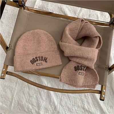 Шапка и шарф