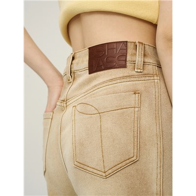 Бежевые джинсы с рельефными швами