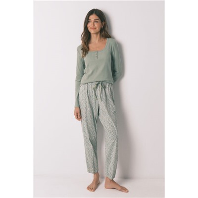 Pijama largo algodón estampado flores verde