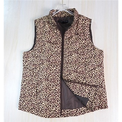 Женский лёгкий тёплый жилет на молнии