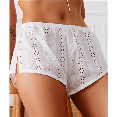 Pantalón corto de ganchillo