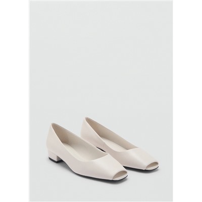 Кожаные туфли с открытым носком