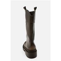 FEW ITEMS LEFT FLAT BOOTS WITH RUBBERISED SOLE