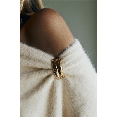 KNIT JUMPER WITH BROOCH