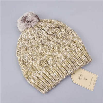 Модная шапка