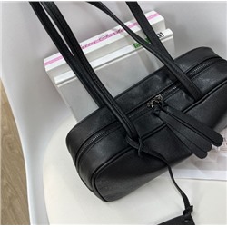 Вместительная прямоугольная сумка из мягкой натуральной кожи