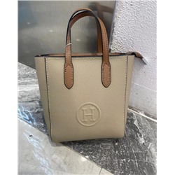 Простая универсальная женская сумка из натуральной кожи