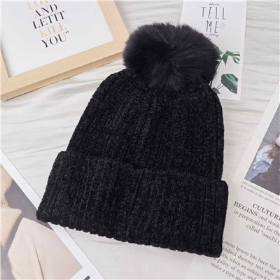 Зимняя женская шапка  Empori*o Arman*i