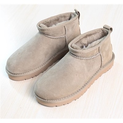 Зимние теплые замшевые короткие ботинки с нескользящей подошвой