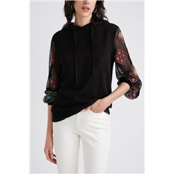 Sudadera mangas transparentes