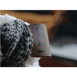 Интерьерная подушка Ugg с объемной вязкой  Экспорт  ❄️