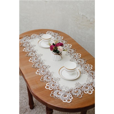 Салфетка кружевная на стол 40*90