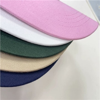 Бейсболка с вышитым логотипом бренда РАЛЬ*Ф Л