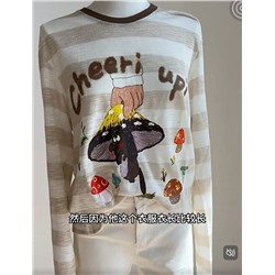 Тонкий женский лонгслив с очень смешным принтом