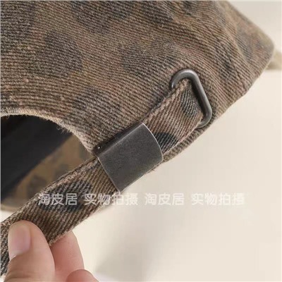 Бейсболка унисекс с леопардовым принтом  H&*M