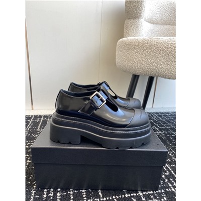 Стильные женские лоферы на толстой подошве, модель МЭР*И ДЖЕЙ*Н от АЛЕКСАНДР ВАН*Г