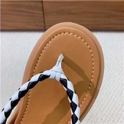 Минималистичные босоножки МИУ МИ*У ( натуральная кожа)