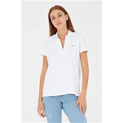 Kadın Beyaz Kaçık Yaka Basic Tişört