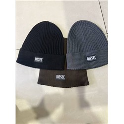 Шапка Diese*l ❤️ и Arman*i Exchang*e