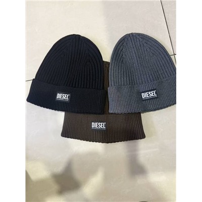 Шапка Diese*l ❤️ и Arman*i Exchang*e