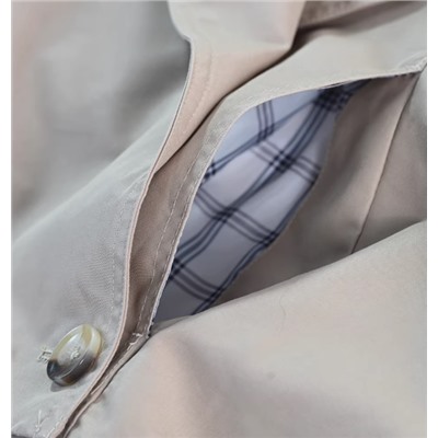 Женская укороченная ветровка