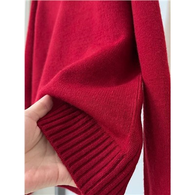 Классический женский свитер с высоким горлом