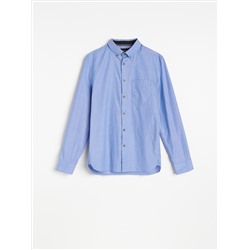 Простая рубашка классического кроя