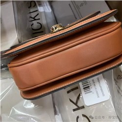 Небольшая женская сумка с плетением, что сейчас очень модно и стильно   Экспорт в Европу