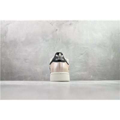 Adida*s originals Superstar 2