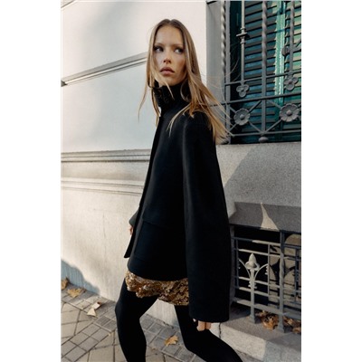 SHORT WOOL COAT WITH HIGH NECK