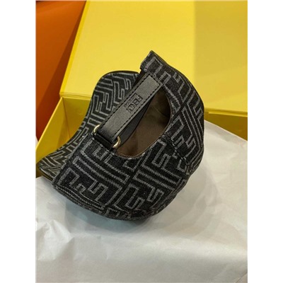 Стильная бейсболка  FEND*I 💛