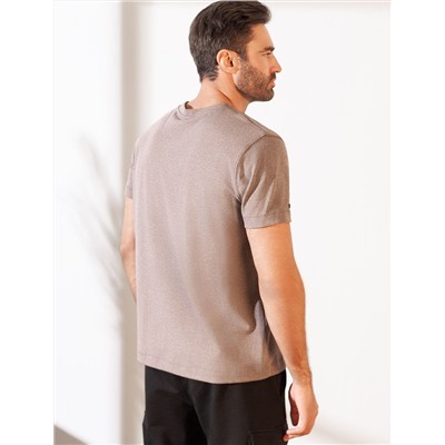 Футболка из премиального хлопка с авторским принтом