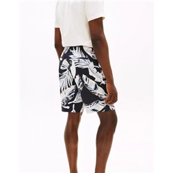 Relaxed Fit 7" Banana Leaf Print Short