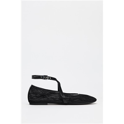 DOUBLE STRAP LACE BALLERINAS