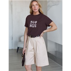 Шорты-бермуды с защипами