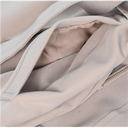 Элегантный тренчкот в ретро-британском стиле