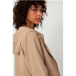 Cortavientos con capucha Beige