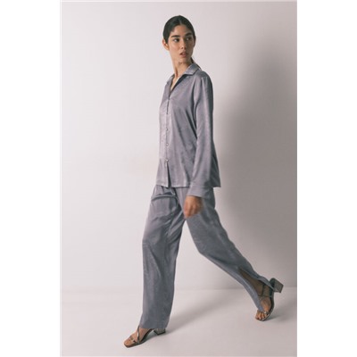 Pijama camisero largo satén jacquard gris