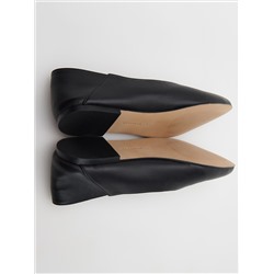 Ballerinas aus Leder