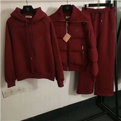 Костюм тройка