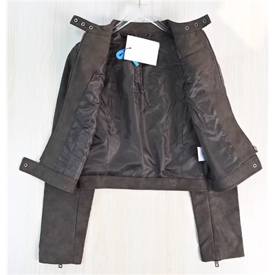 Короткая кожаная куртка-жакет