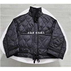 Стеганная женская куртка