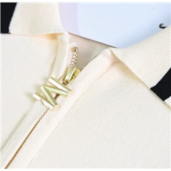 Платье  с контрастными цветными лацканами и застежкой-молнией М КОР*С