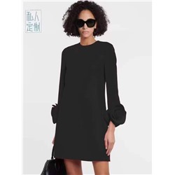 Женское платье с длинным рукавом и объемными цветами на манжетах  Valentin*o