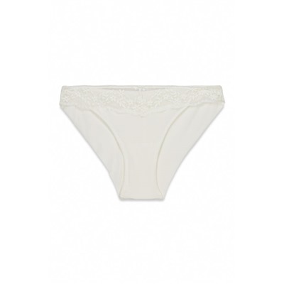 Braga clásica modal y encaje blanca