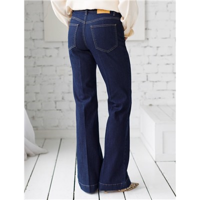 Джинсы клеш от колена из эластичного денима средней плотности