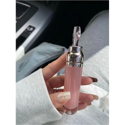 Увлажнение и питание  Бальзам для губ ЛА МЕ*Р