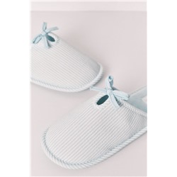 Conjunto de zapatillas y neceser