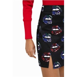 Minifalda slim labios